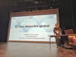 Carme Colomina ha parlat sobre “el desordre global” a l’Aula Universitària Carme Colomina ha parlat sobre “el desordre global” a l’Aula Universitària